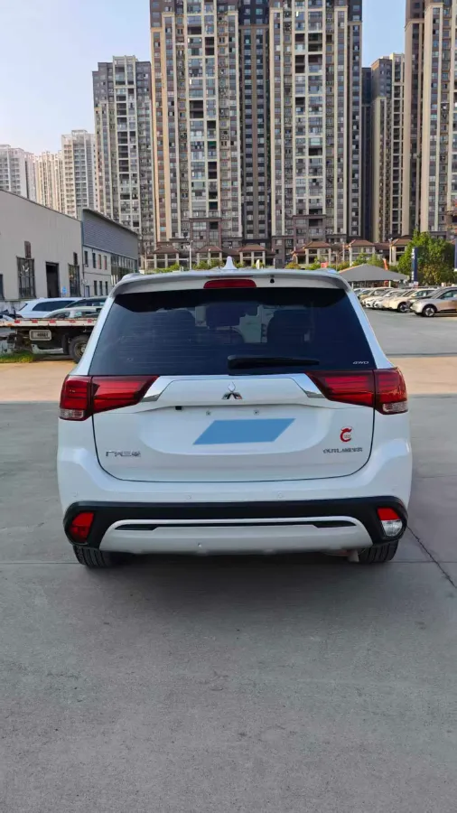 2019 Mitsubishi Outlander 2.4L 192HP L4 CVT,autocango,china used car exporter,china ev exporter,chinese used car exporter,chinese used ev exporter