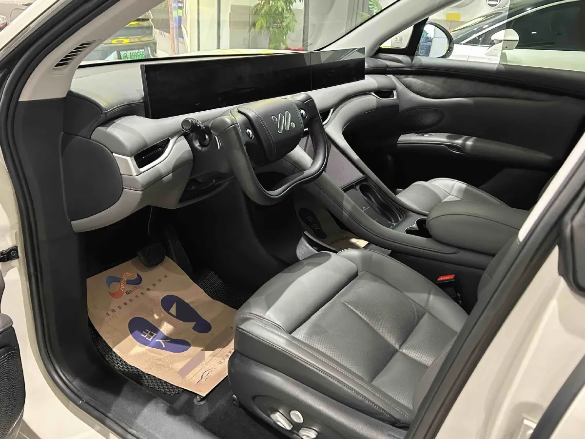 2023 IM LS6 BEV 71KWH,autocango,china used car exporter,china ev exporter,chinese used car exporter,chinese used ev exporter