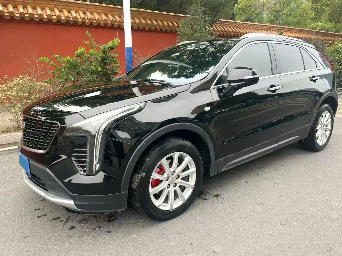2020 Cadillac XT4 2.0T 237HP L4 9AT,autocango,china used car exporter,china ev exporter,chinese used car exporter,chinese used ev exporter