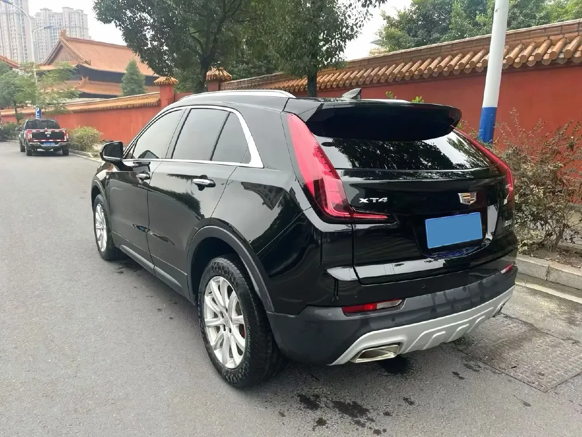 2020 Cadillac XT4 2.0T 237HP L4 9AT,autocango,china used car exporter,china ev exporter,chinese used car exporter,chinese used ev exporter