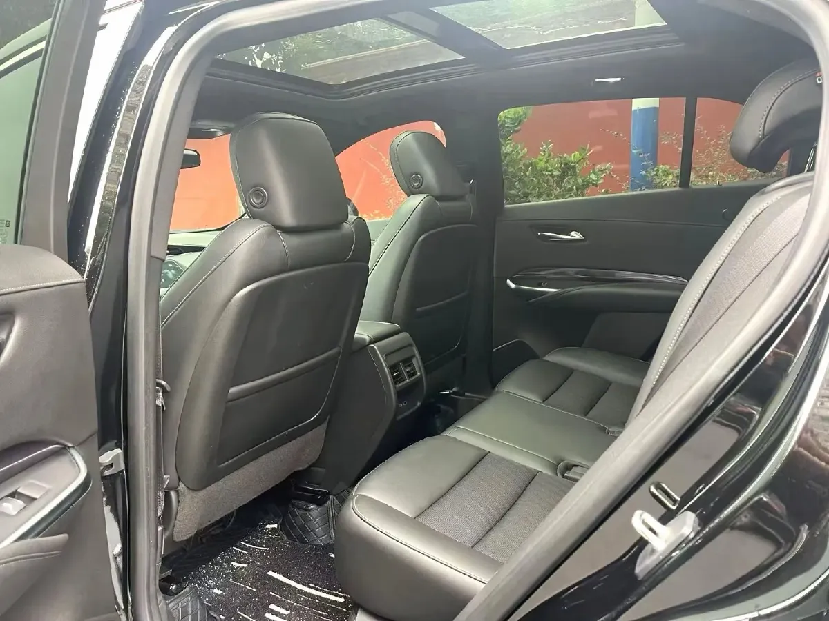 2020 Cadillac XT4 2.0T 237HP L4 9AT,autocango,china used car exporter,china ev exporter,chinese used car exporter,chinese used ev exporter