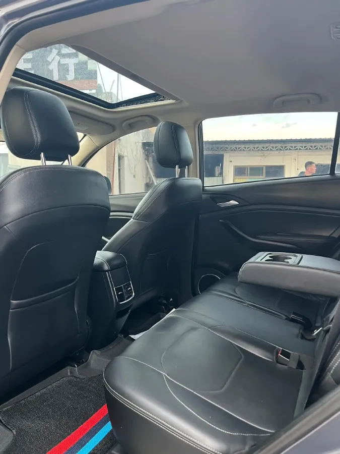 2020 BYD Song 1.5T 160HP L4 6MT,autocango,china used car exporter,china ev exporter,chinese used car exporter,chinese used ev exporter