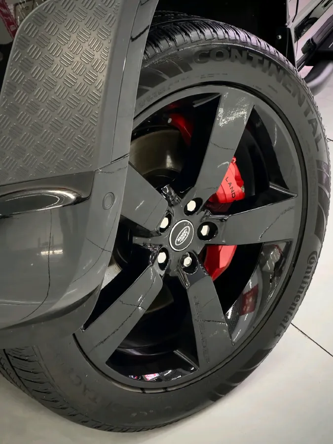 2025 Land Rover Defender 3.0T 400HP L6 8AT,autocango,china used car exporter,china ev exporter,chinese used car exporter,chinese used ev exporter