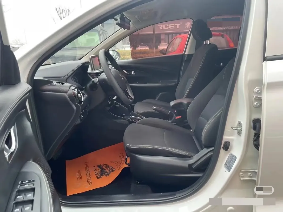 2019 ChangAn Alsvin 1.5L 107HP L4 5DCT,autocango,china used car exporter,china ev exporter,chinese used car exporter,chinese used ev exporter