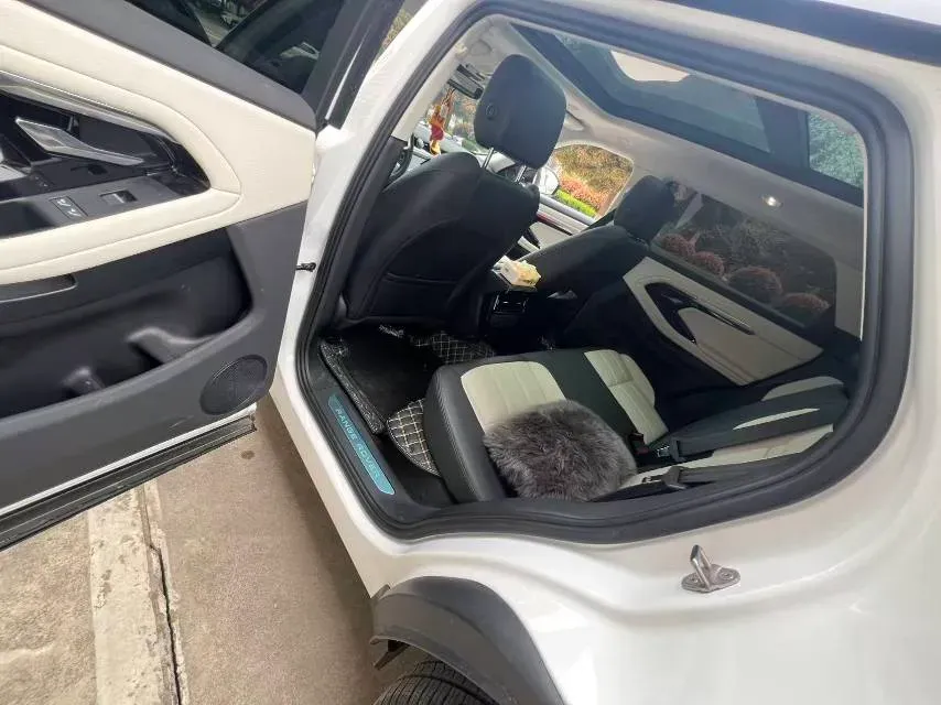 2021 Land Rover Range Rover Evoque 2.0T 249HP L4 9AT,autocango,china used car exporter,china ev exporter,chinese used car exporter,chinese used ev exporter