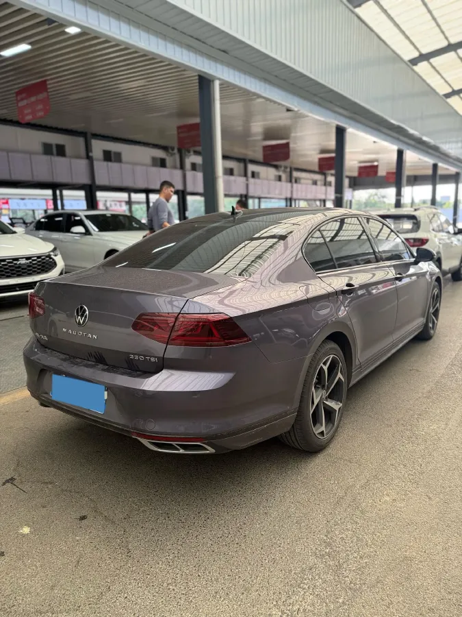 2023 Volkswagen Magotan 2.0T 186HP L4 7DCT,autocango,china used car exporter,china ev exporter,chinese used car exporter,chinese used ev exporter