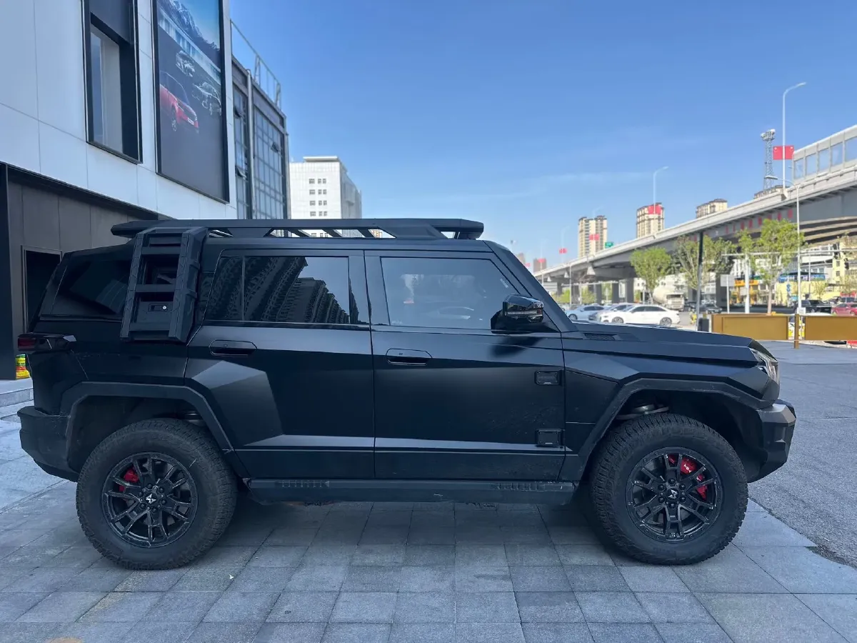 2023 M Hero 917 REEV 197HP 2AT REEV 65.8KWH,autocango,china used car exporter,china ev exporter,chinese used car exporter,chinese used ev exporter