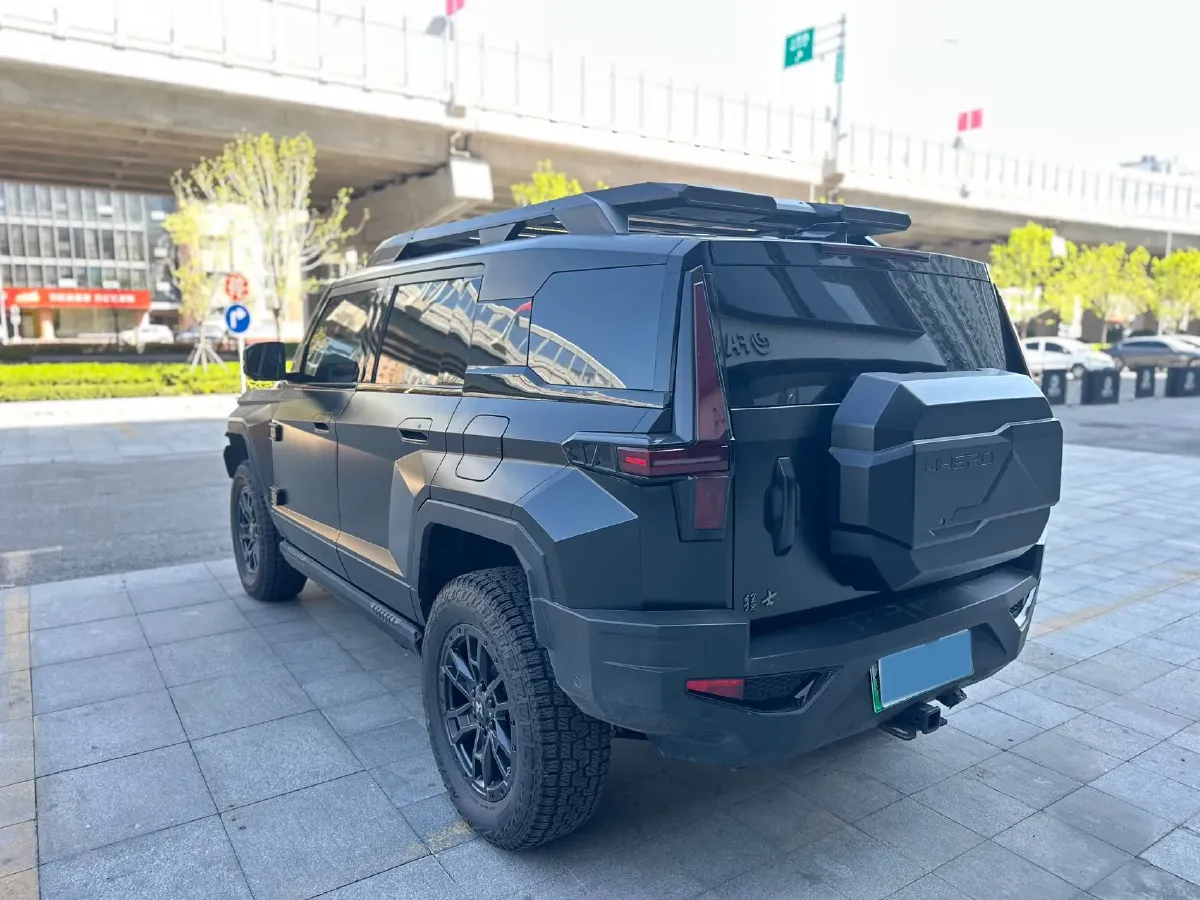 2023 M Hero 917 REEV 197HP 2AT REEV 65.8KWH,autocango,china used car exporter,china ev exporter,chinese used car exporter,chinese used ev exporter