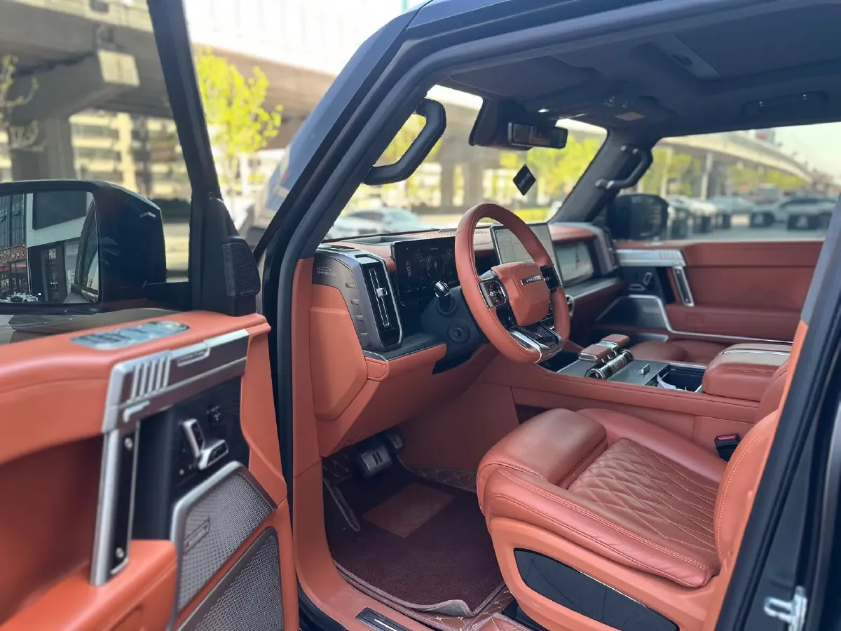 2023 M Hero 917 REEV 197HP 2AT REEV 65.8KWH,autocango,china used car exporter,china ev exporter,chinese used car exporter,chinese used ev exporter