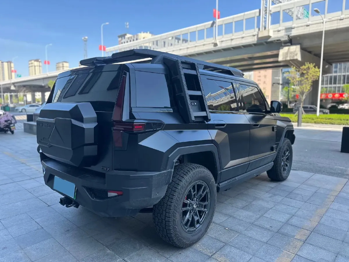 2023 M Hero 917 REEV 197HP 2AT REEV 65.8KWH,autocango,china used car exporter,china ev exporter,chinese used car exporter,chinese used ev exporter