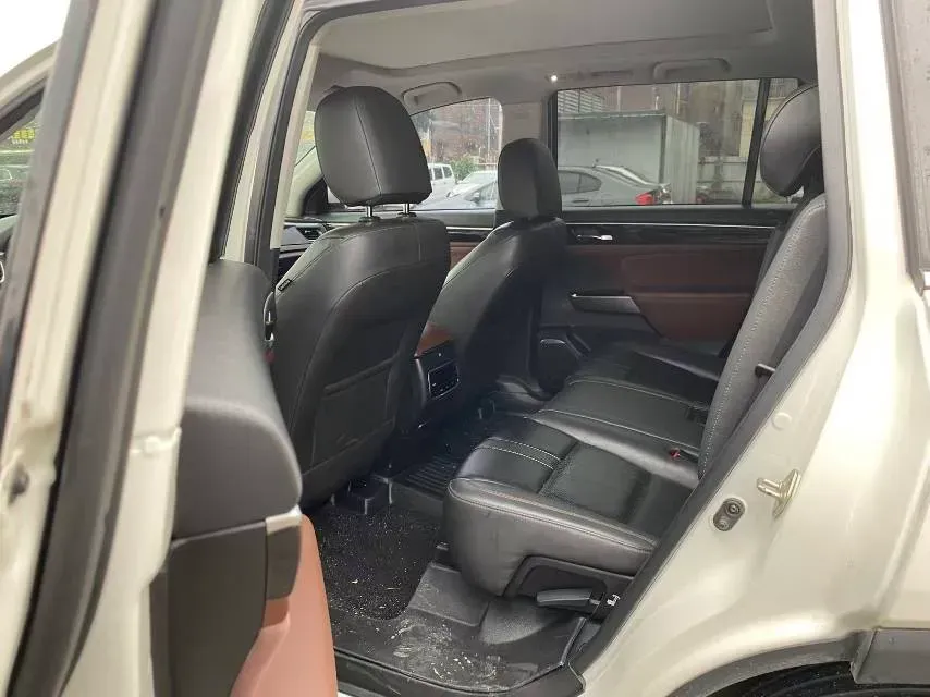 2017 GAC Trumpchi GS8 2.0T 201HP L4 6AT,autocango,china used car exporter,china ev exporter,chinese used car exporter,chinese used ev exporter