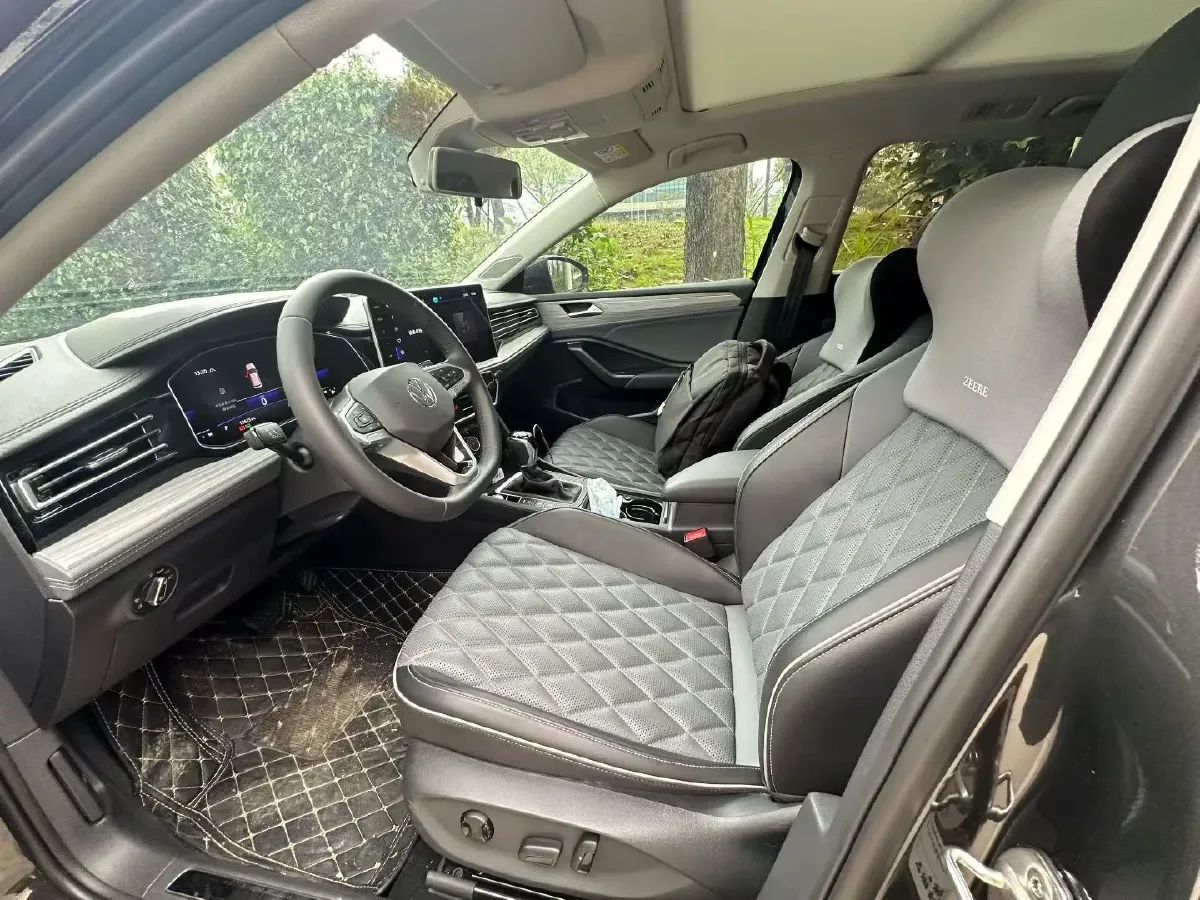 2025 Volkswagen Sagitar 1.5T 160HP L4 7DCT,autocango,china used car exporter,china ev exporter,chinese used car exporter,chinese used ev exporter