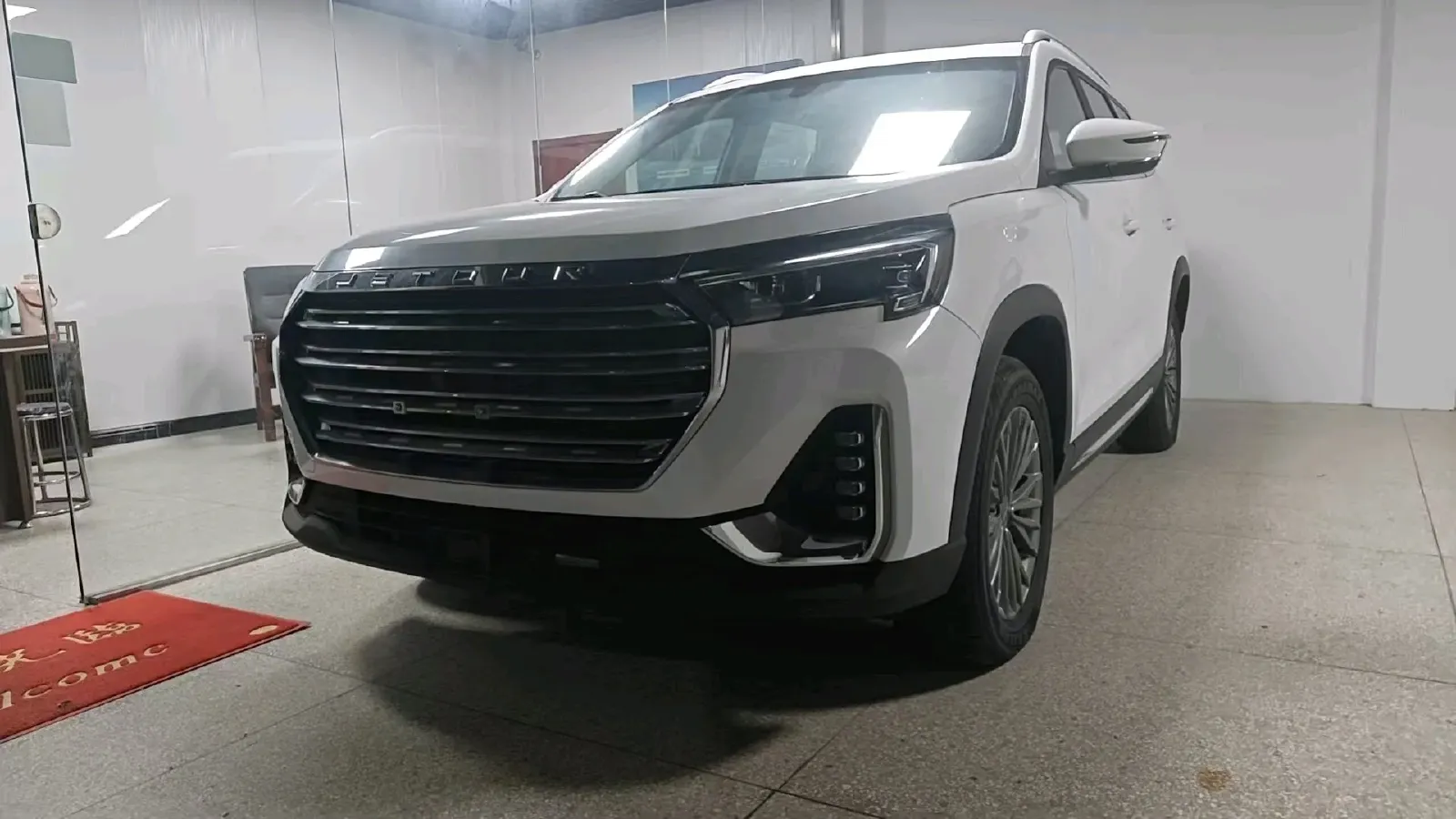 2022 Jetour X90 Plus 1.5T 156HP L4 6MT,autocango,china used car exporter,china ev exporter,chinese used car exporter,chinese used ev exporter