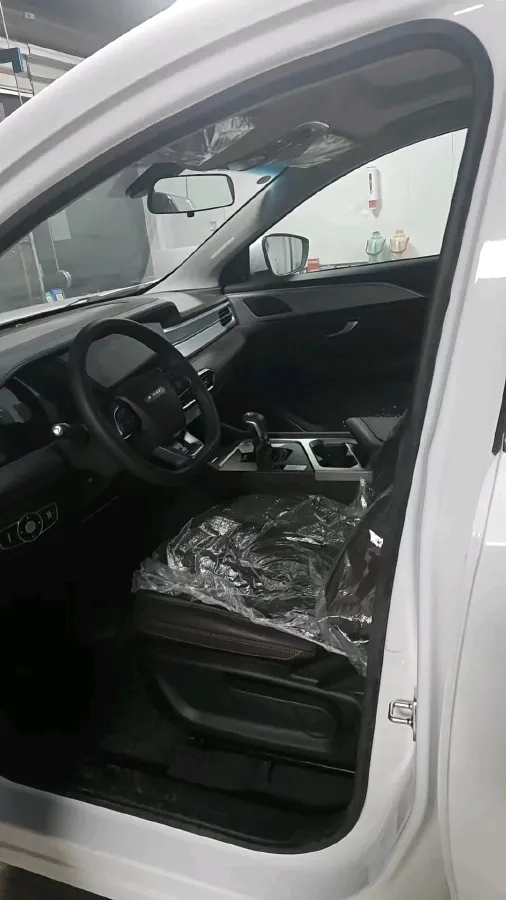 2022 Jetour X90 Plus 1.5T 156HP L4 6MT,autocango,china used car exporter,china ev exporter,chinese used car exporter,chinese used ev exporter