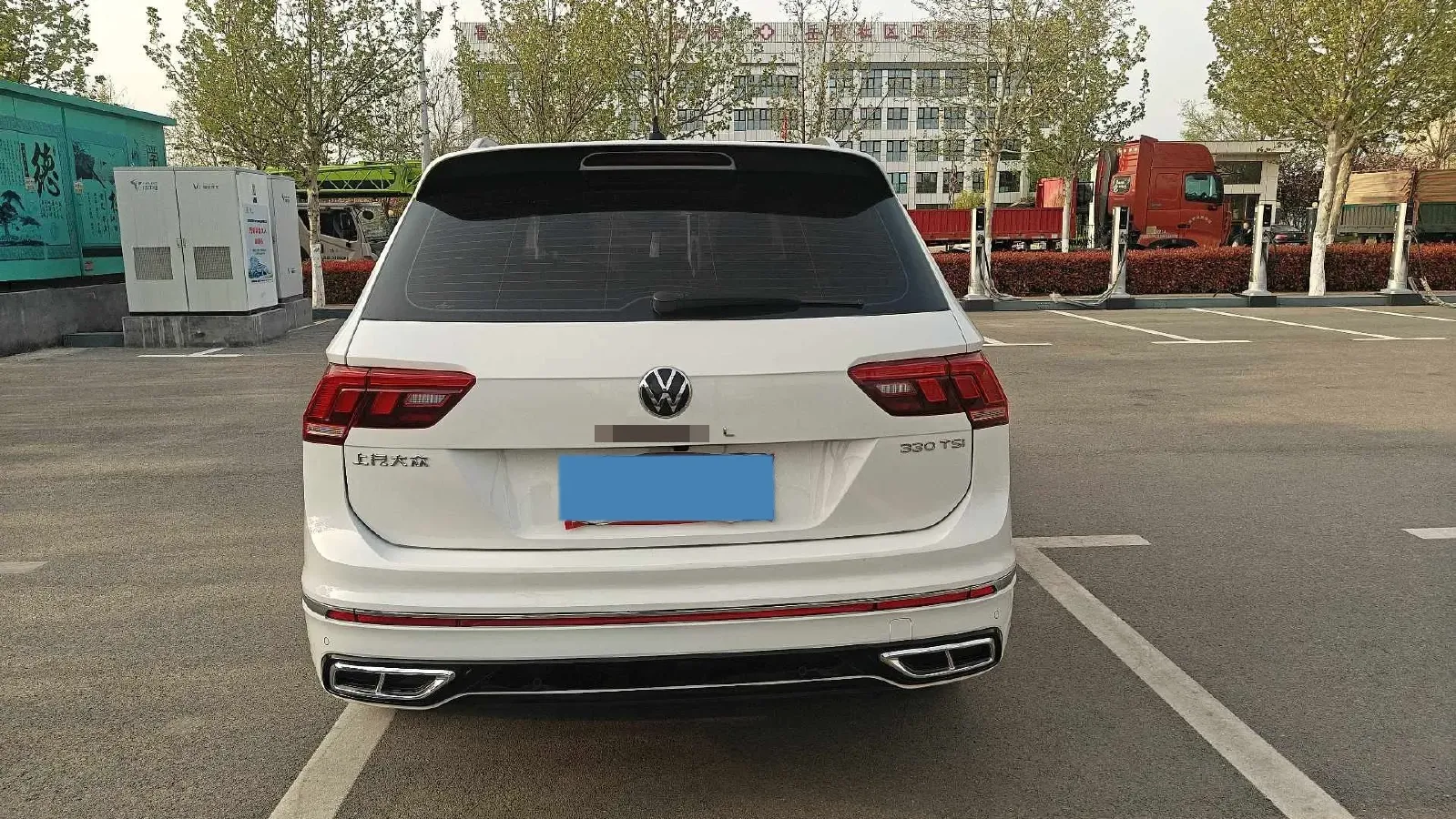 2024 Volkswagen Tiguan L 2.0T 186HP L4 7DCT,autocango,china used car exporter,china ev exporter,chinese used car exporter,chinese used ev exporter