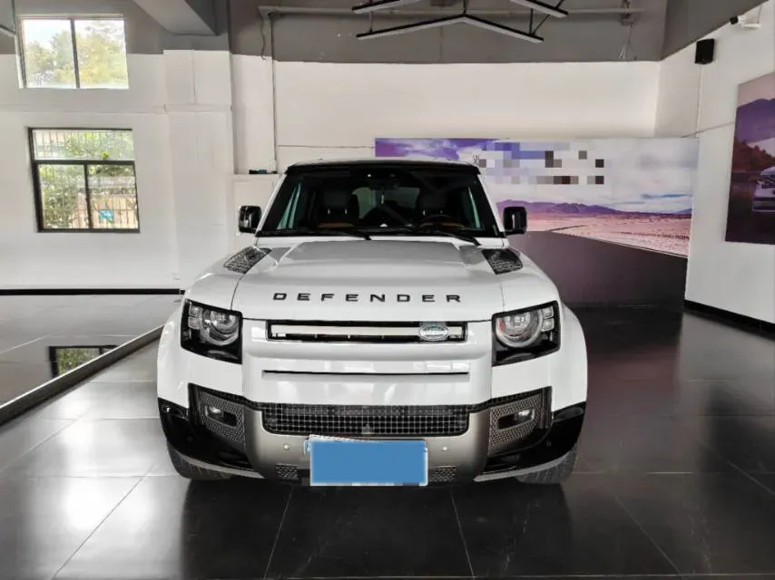 2024 Land Rover Defender 3.0T 400HP L6 8AT,autocango,china used car exporter,china ev exporter,chinese used car exporter,chinese used ev exporter