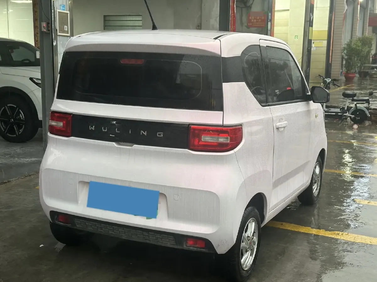 2021 WuLing HongGuang MINI EV BEV 13.8KWH,autocango,china used car exporter,china ev exporter,chinese used car exporter,chinese used ev exporter