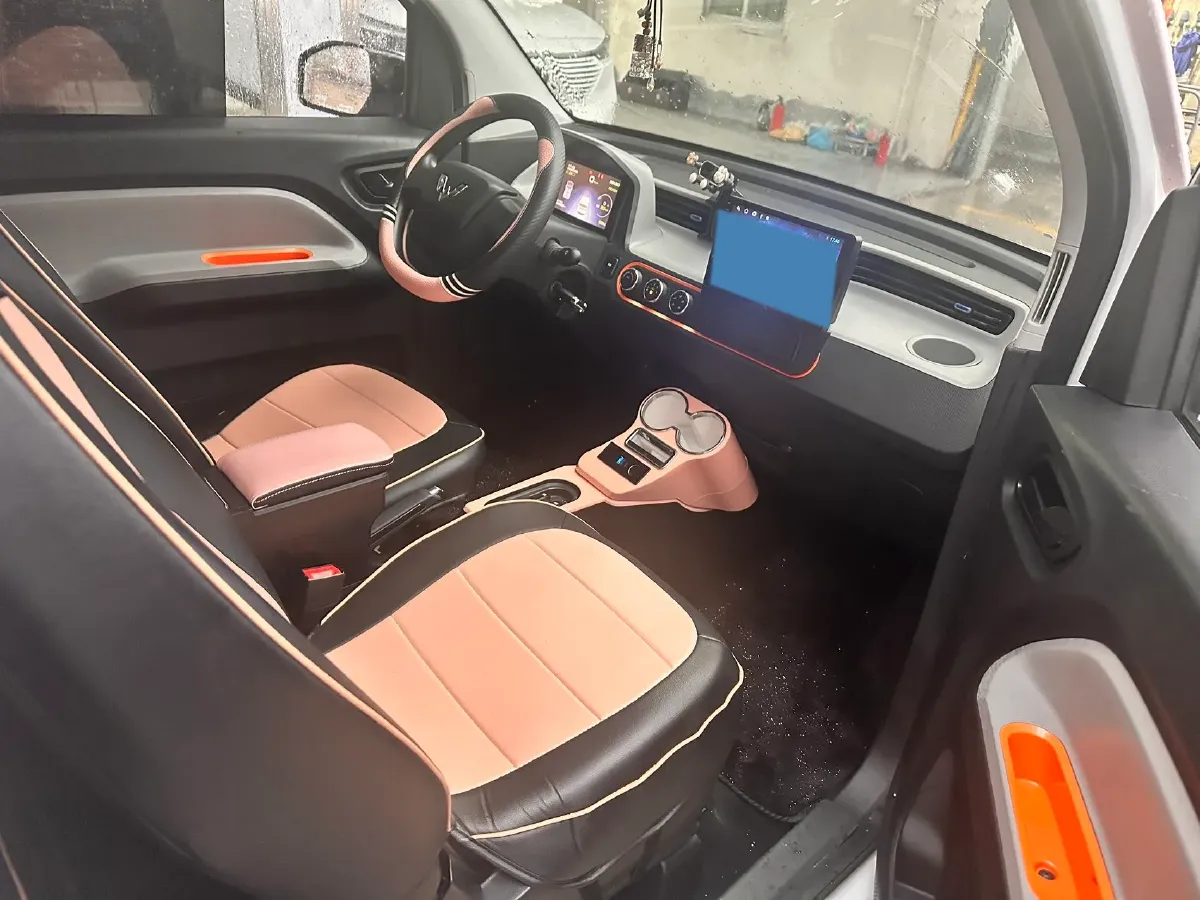 2021 WuLing HongGuang MINI EV BEV 13.8KWH,autocango,china used car exporter,china ev exporter,chinese used car exporter,chinese used ev exporter