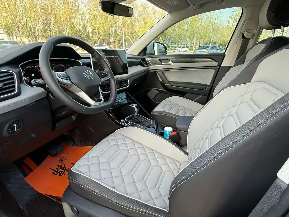 2024 Volkswagen Tayron 2.0T 186HP L4 7DCT,autocango,china used car exporter,china ev exporter,chinese used car exporter,chinese used ev exporter