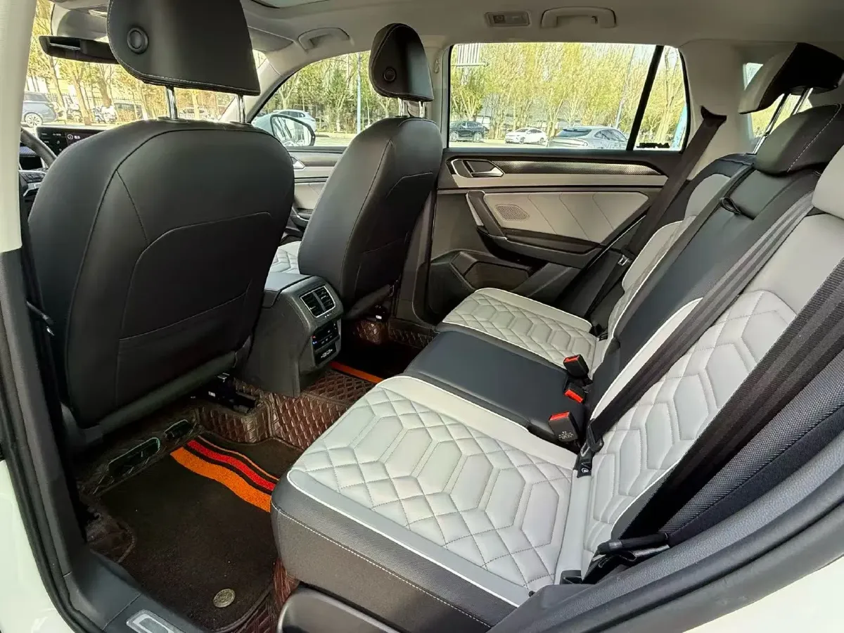 2024 Volkswagen Tayron 2.0T 186HP L4 7DCT,autocango,china used car exporter,china ev exporter,chinese used car exporter,chinese used ev exporter