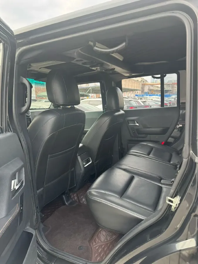 2017 Beijing BJ40 2.3T 250HP L4 6AT,autocango,china used car exporter,china ev exporter,chinese used car exporter,chinese used ev exporter