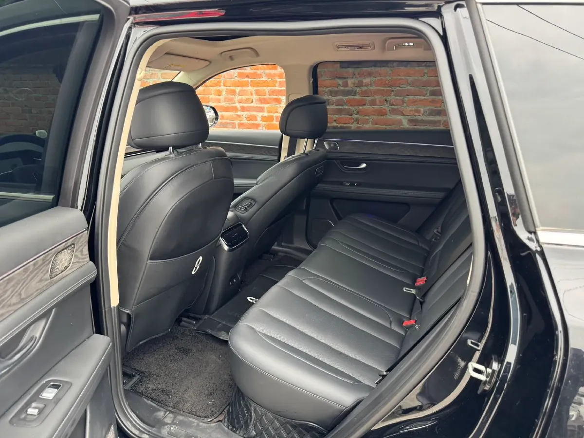 2024 AITO AITO M7 1.5T 152HP L4 REEV 40KWH,autocango,china used car exporter,china ev exporter,chinese used car exporter,chinese used ev exporter