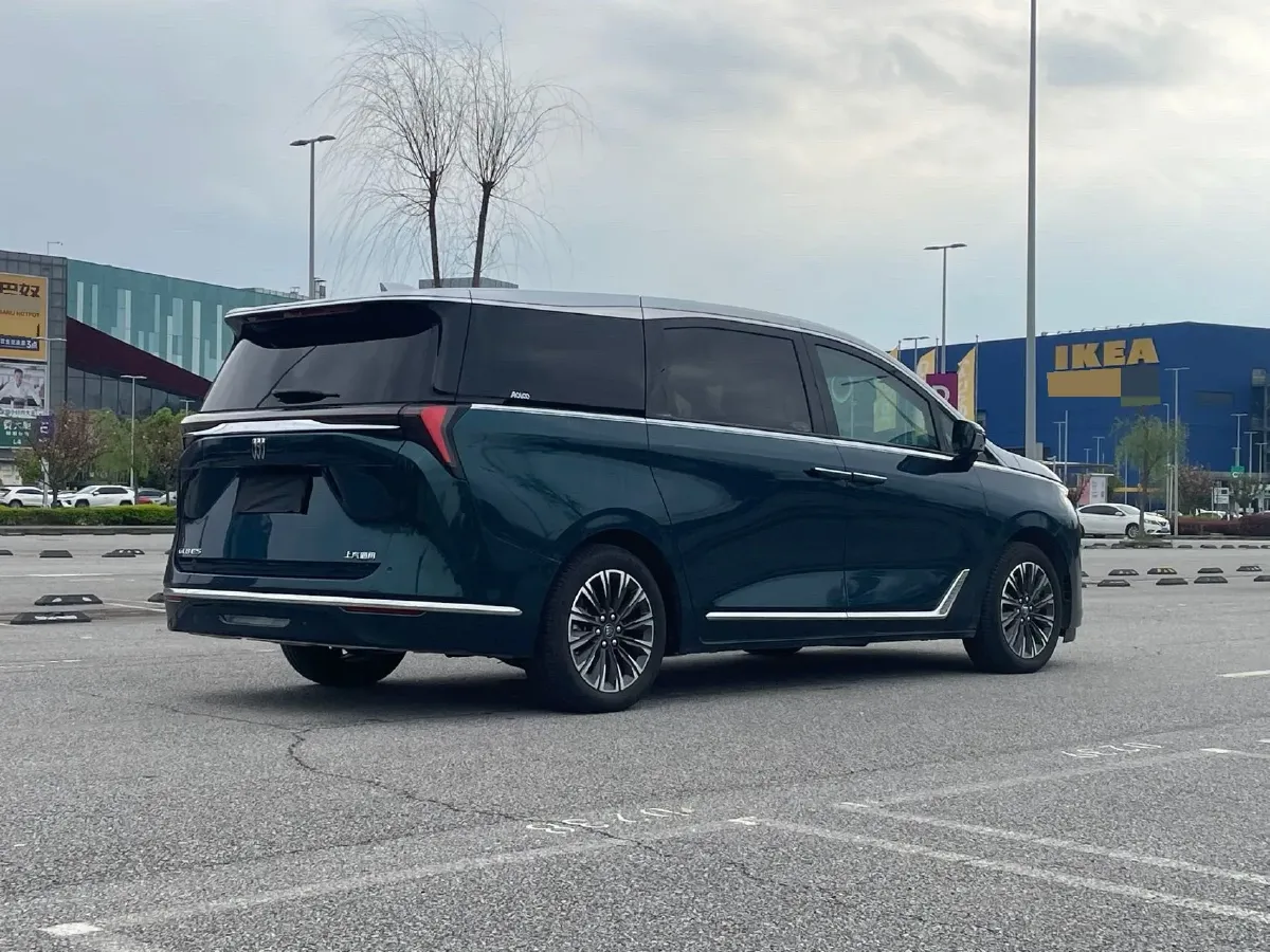 2025 Buick GL8 2.0T 237HP L4 9AT,autocango,china used car exporter,china ev exporter,chinese used car exporter,chinese used ev exporter