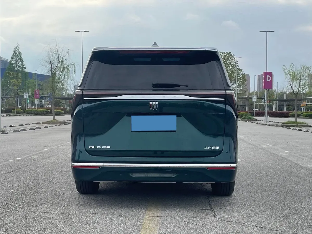 2025 Buick GL8 2.0T 237HP L4 9AT,autocango,china used car exporter,china ev exporter,chinese used car exporter,chinese used ev exporter