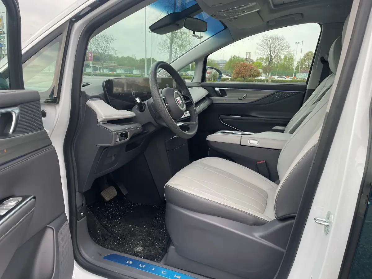 2025 Buick GL8 2.0T 237HP L4 9AT,autocango,china used car exporter,china ev exporter,chinese used car exporter,chinese used ev exporter