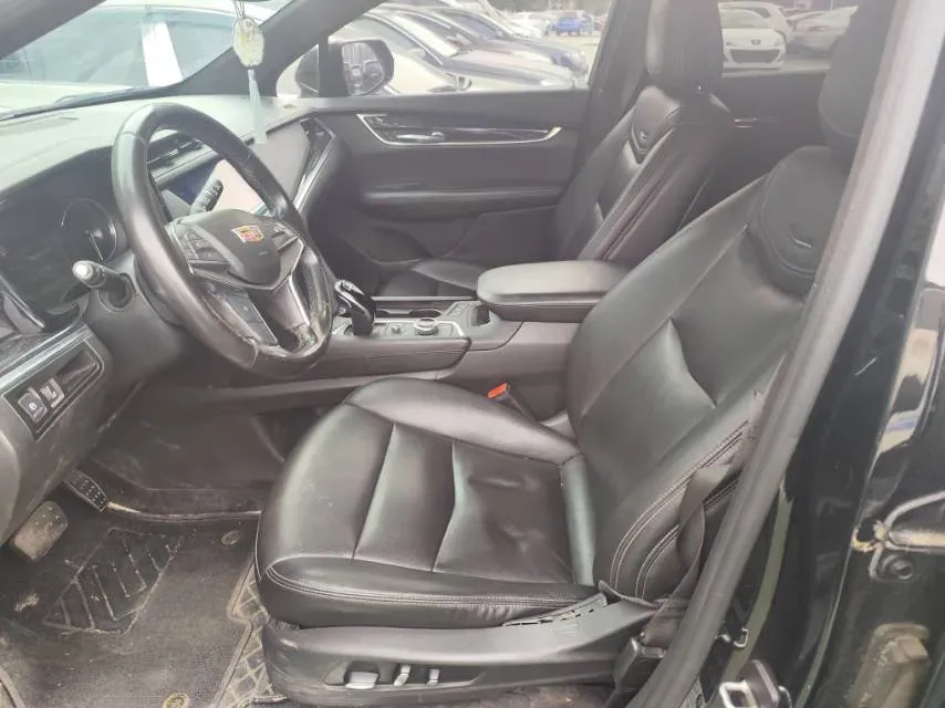 2021 Cadillac XT5 2.0T 237HP L4 9AT,autocango,china used car exporter,china ev exporter,chinese used car exporter,chinese used ev exporter