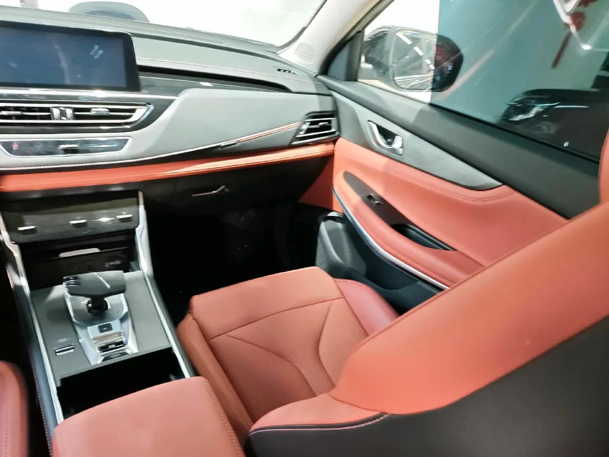 2024 ChangAn CS75 1.5T 188HP L4 7DCT,autocango,china used car exporter,china ev exporter,chinese used car exporter,chinese used ev exporter