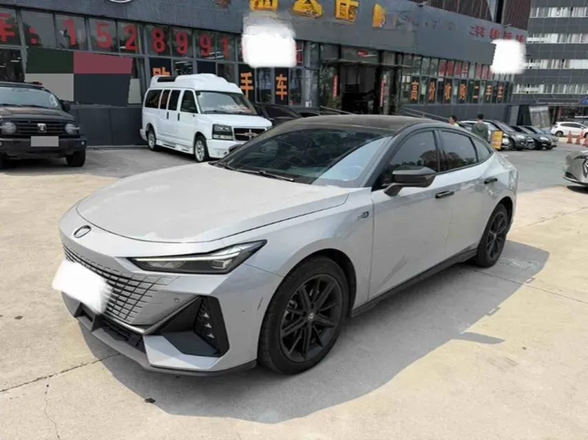 2023 ChangAn UNI-V iDD 1.5T 170HP L4 6TCT PHEV 18.4KWH,autocango,china used car exporter,china ev exporter,chinese used car exporter,chinese used ev exporter