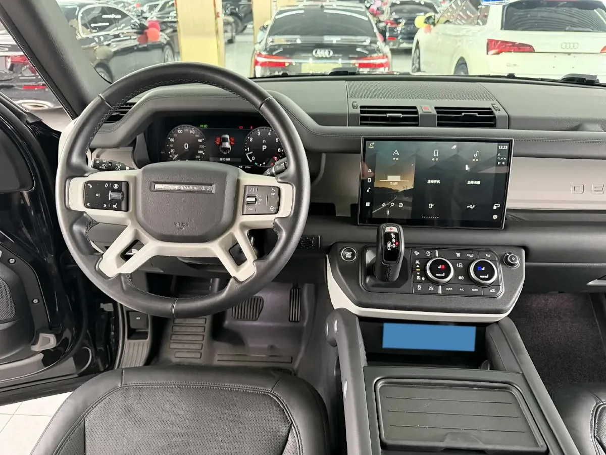 2024 Land Rover Defender 3.0T 400HP L6 8AT,autocango,china used car exporter,china ev exporter,chinese used car exporter,chinese used ev exporter