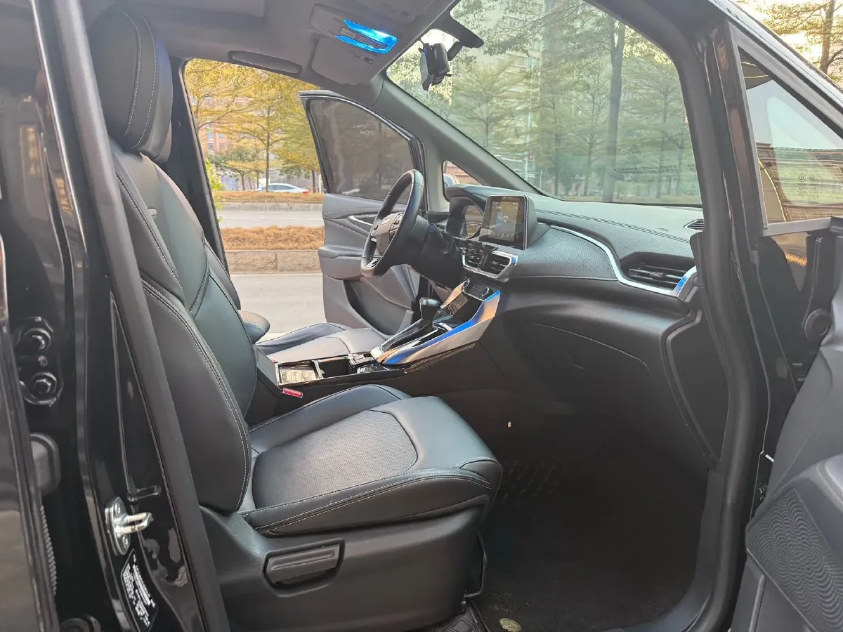 2022 MAXUS G50 1.5T 169HP L4 7DCT,autocango,china used car exporter,china ev exporter,chinese used car exporter,chinese used ev exporter