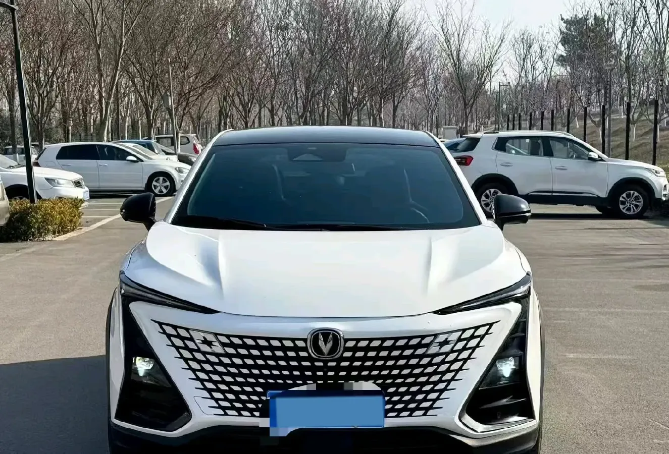 2022 ChangAn UNI-T 1.5T 188HP L4 7DCT,autocango,china used car exporter,china ev exporter,chinese used car exporter,chinese used ev exporter