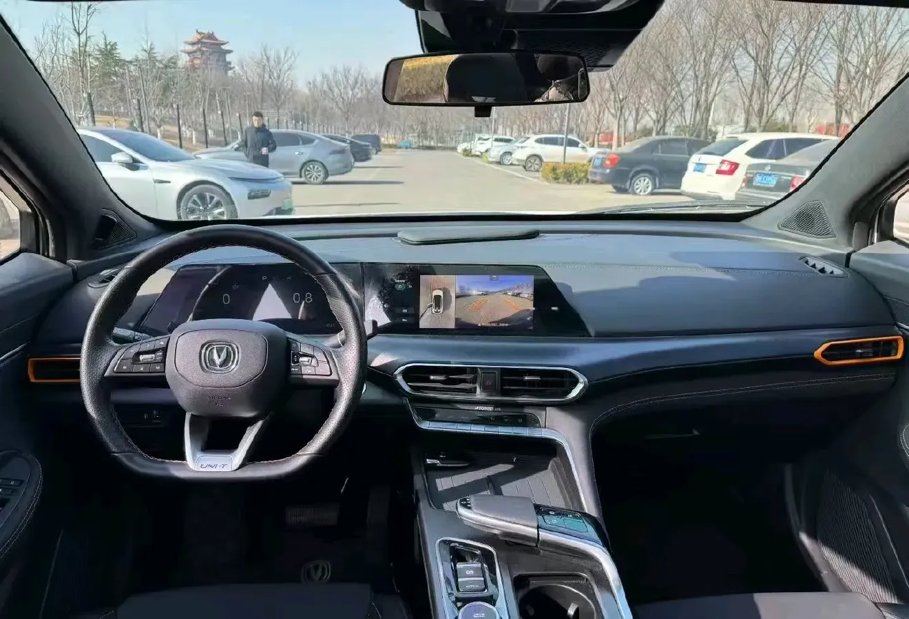 2022 ChangAn UNI-T 1.5T 188HP L4 7DCT,autocango,china used car exporter,china ev exporter,chinese used car exporter,chinese used ev exporter