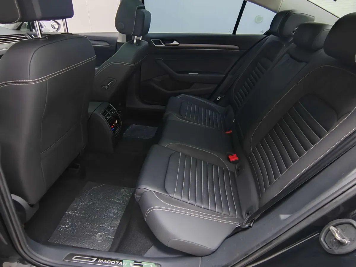 2019 Chevrolet Malibu XL 2.0T 241HP L4 9AT,autocango,china used car exporter,china ev exporter,chinese used car exporter,chinese used ev exporter