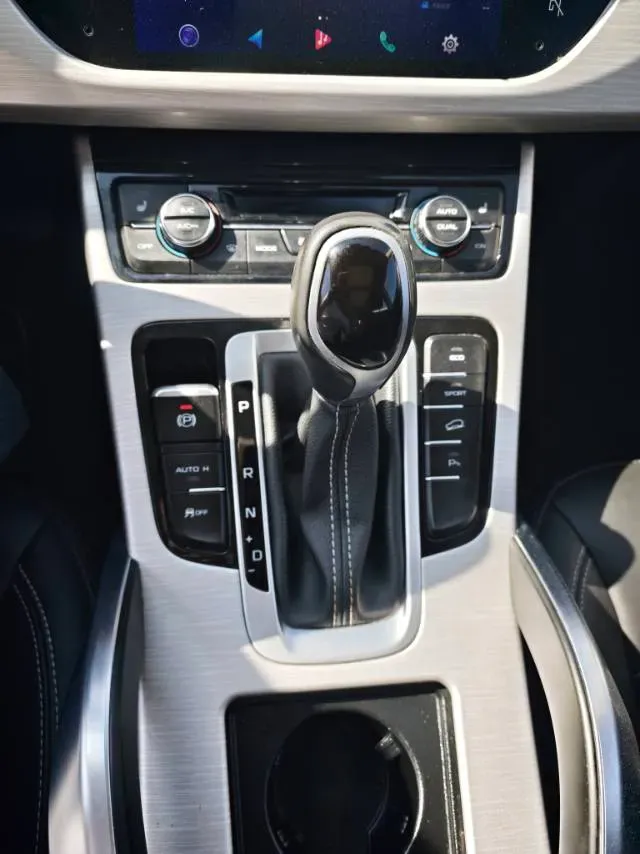 2018 Geely Azkarra 1.8T 184HP L4 6AT,autocango,china used car exporter,china ev exporter,chinese used car exporter,chinese used ev exporter