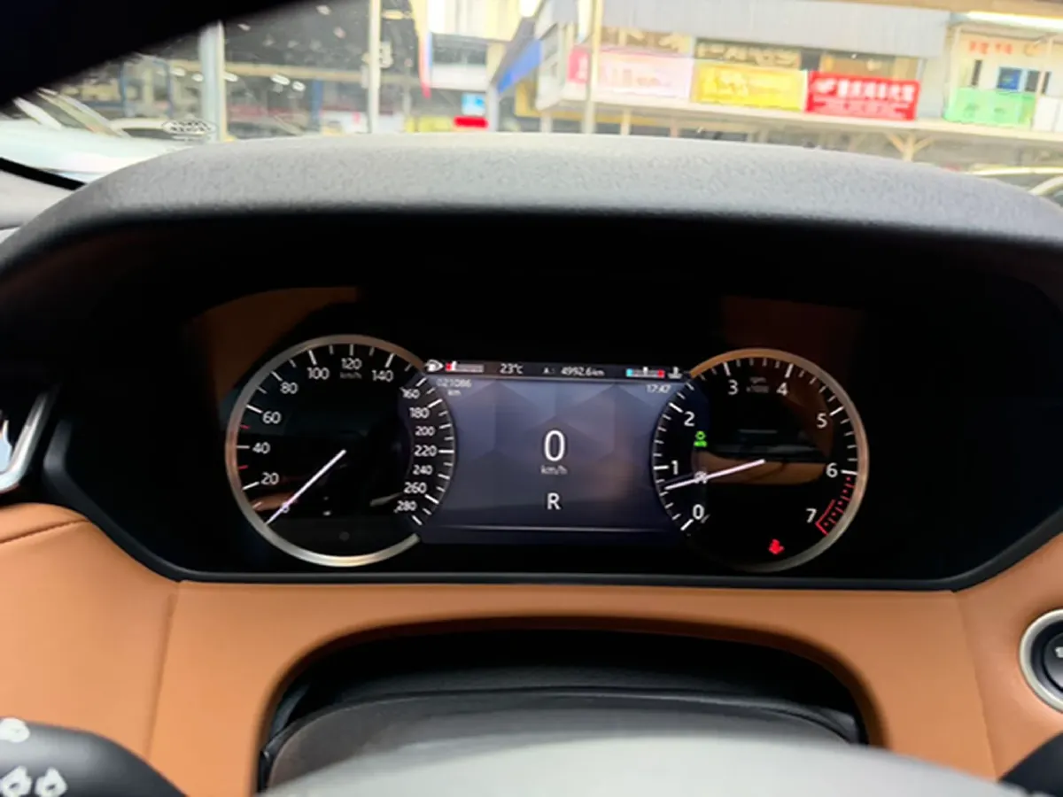 2023 Land Rover Range Rover Velar 2.0T 250HP L4 8AT,autocango,china used car exporter,china ev exporter,chinese used car exporter,chinese used ev exporter