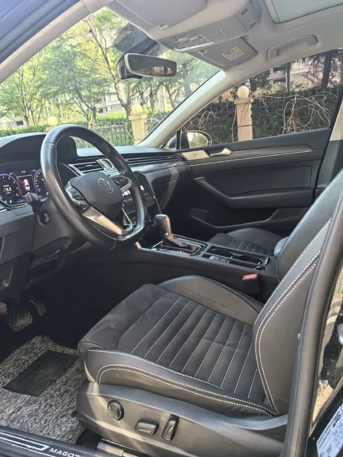 2020 Volkswagen Magotan 2.0T 186HP L4 7DCT,autocango,china used car exporter,china ev exporter,chinese used car exporter,chinese used ev exporter