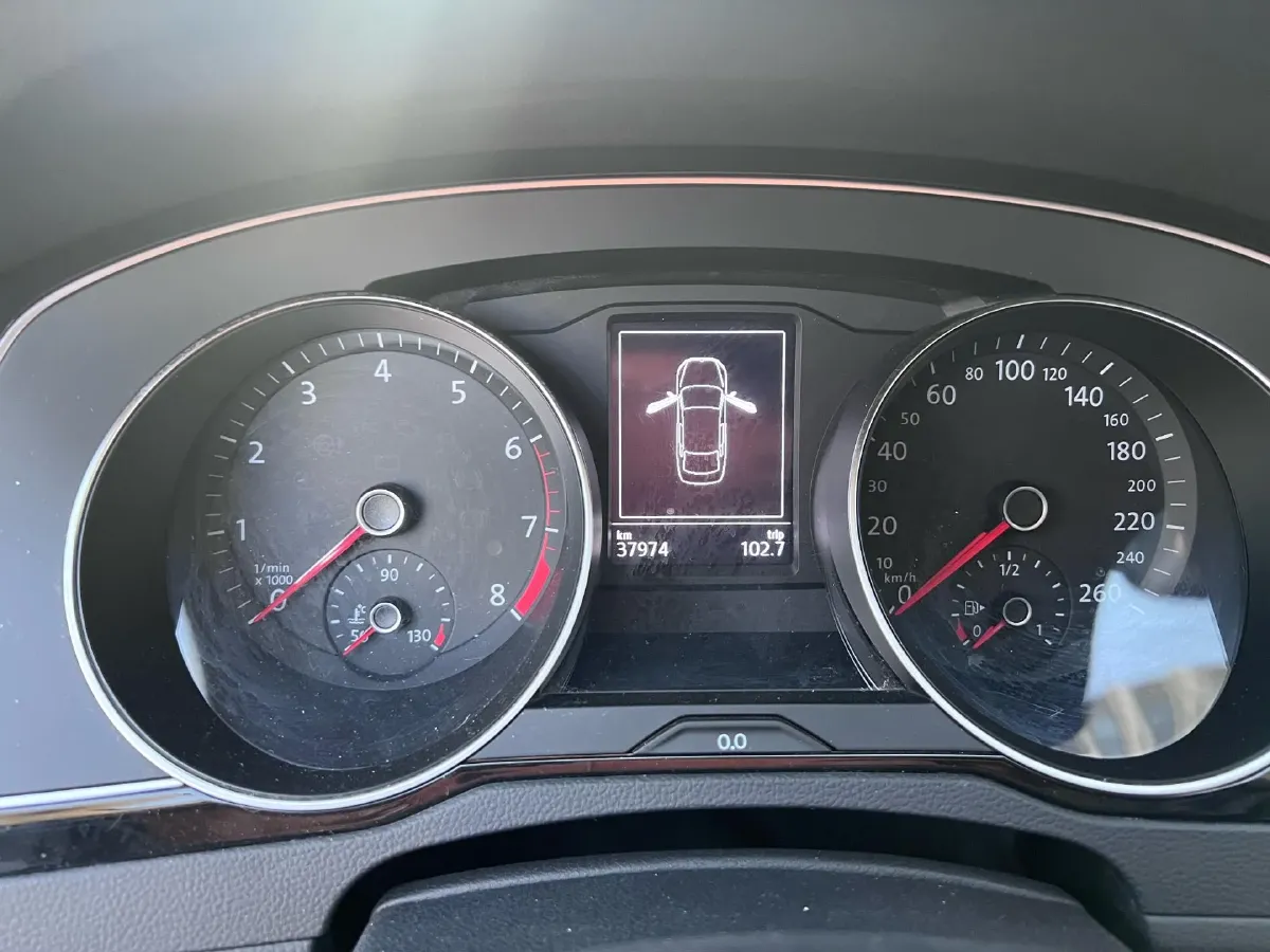 2020 Volkswagen Magotan 2.0T 186HP L4 7DCT,autocango,china used car exporter,china ev exporter,chinese used car exporter,chinese used ev exporter