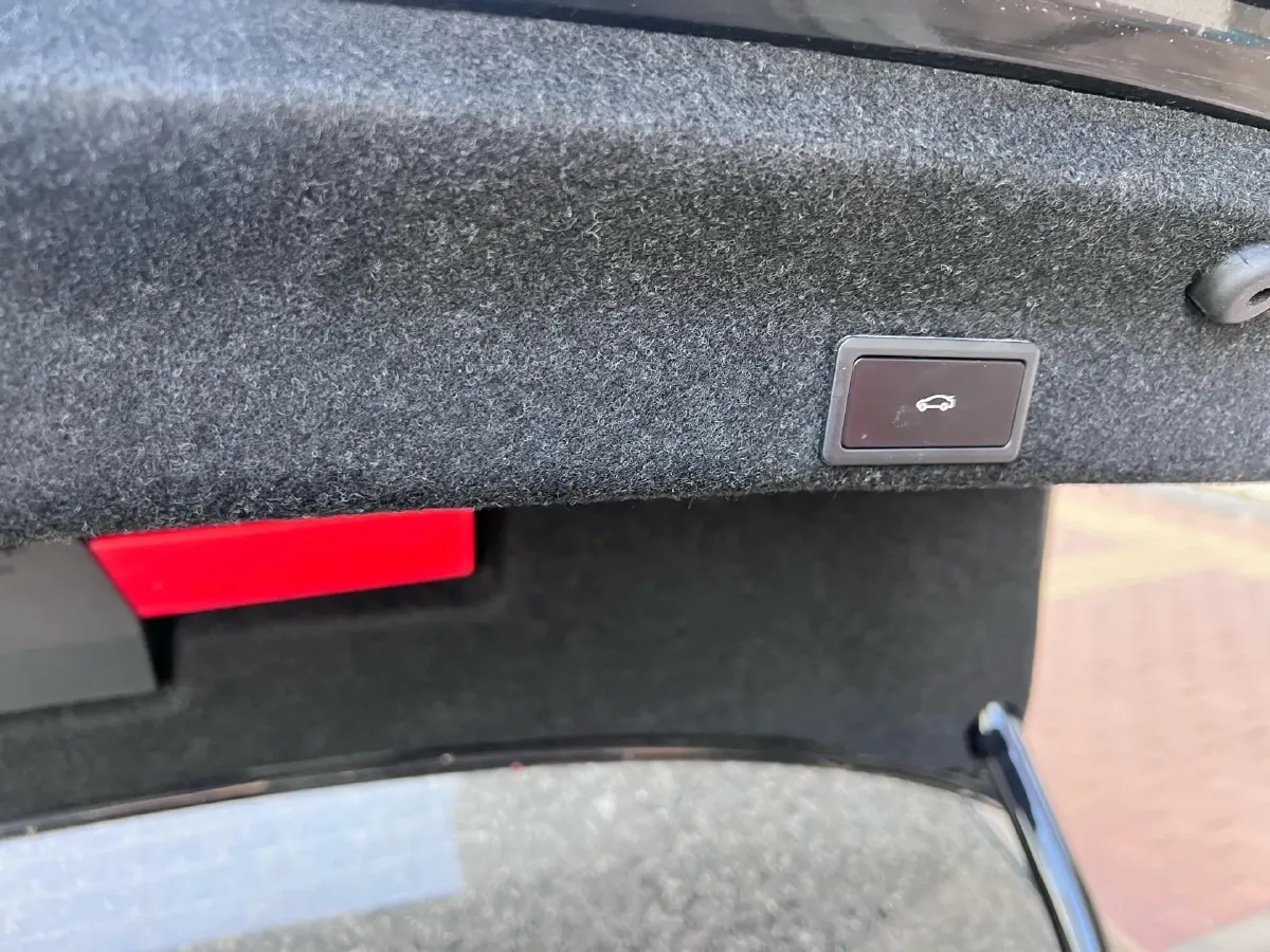 2020 Volkswagen Magotan 2.0T 186HP L4 7DCT,autocango,china used car exporter,china ev exporter,chinese used car exporter,chinese used ev exporter