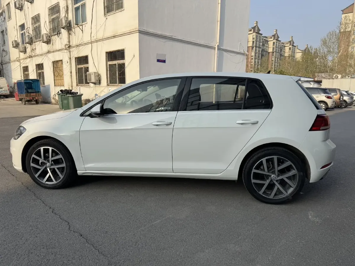 2020 Volkswagen Golf 1.2T 116HP L4 7DCT,autocango,china used car exporter,china ev exporter,chinese used car exporter,chinese used ev exporter