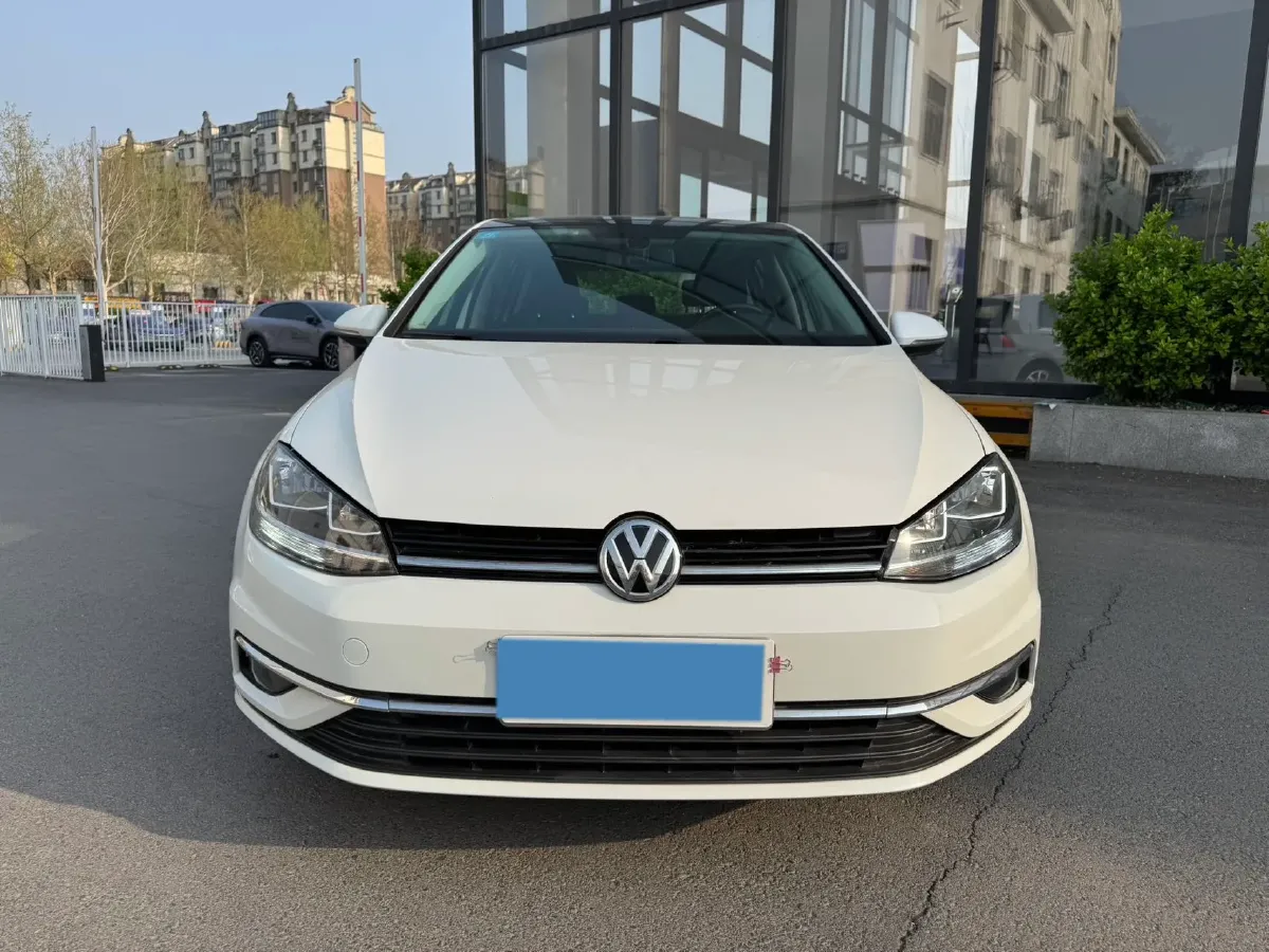 2020 Volkswagen Golf 1.2T 116HP L4 7DCT,autocango,china used car exporter,china ev exporter,chinese used car exporter,chinese used ev exporter