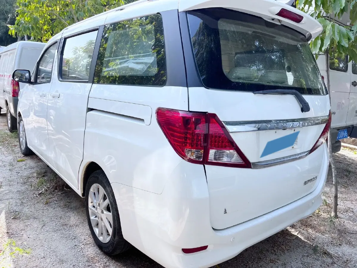 2018 Yema SiPaiKa 1.5L 112HP L4 5MT,autocango,china used car exporter,china ev exporter,chinese used car exporter,chinese used ev exporter