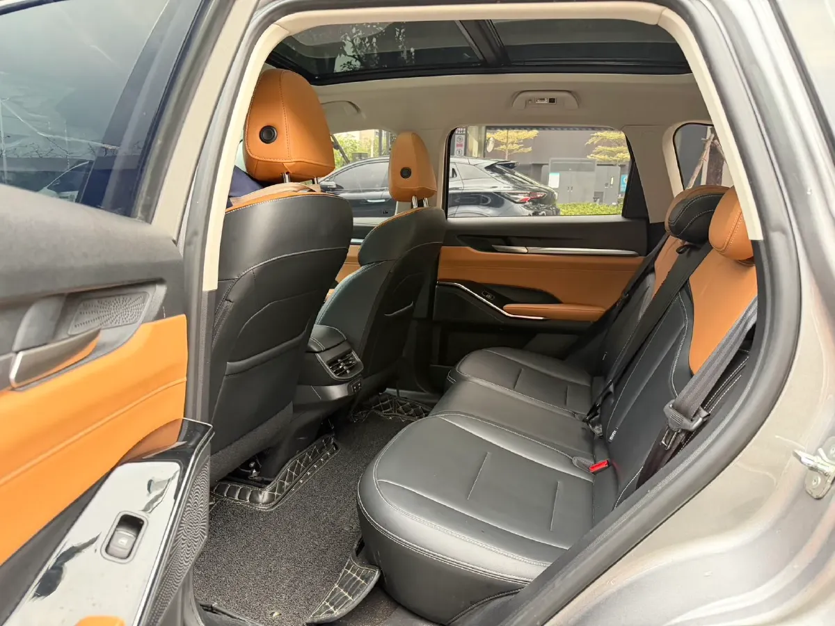 2021 Haval H6 1.5T 169HP L4 7DCT,autocango,china used car exporter,china ev exporter,chinese used car exporter,chinese used ev exporter