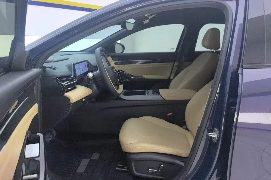 2023 Geely Galaxy L6 1.5T 163HP L4 3DHT PHEV,autocango,china used car exporter,china ev exporter,chinese used car exporter,chinese used ev exporter