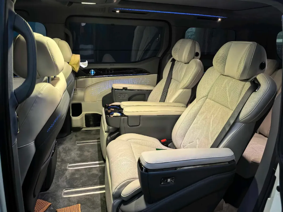 2024 Zeekr 009 BEV 108KWH,autocango,china used car exporter,china ev exporter,chinese used car exporter,chinese used ev exporter