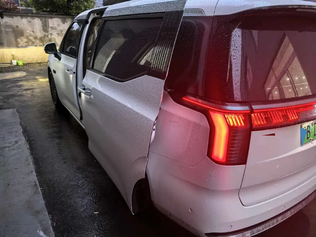 2024 Zeekr 009 BEV 108KWH,autocango,china used car exporter,china ev exporter,chinese used car exporter,chinese used ev exporter