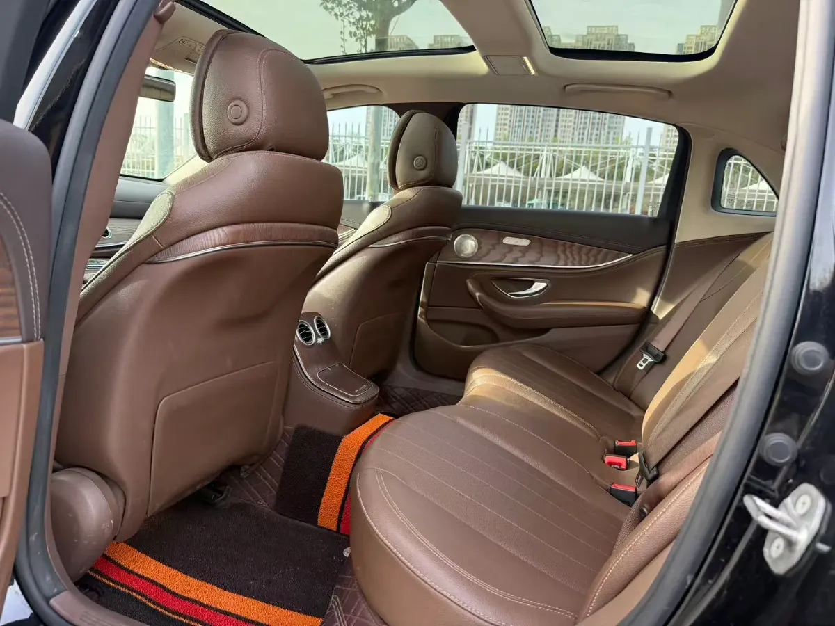 2022 Mercedes-Benz GLC Class 2.0T 258HP L4 9AT,autocango,china used car exporter,china ev exporter,chinese used car exporter,chinese used ev exporter